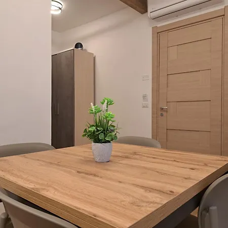 Apartment Calinda *